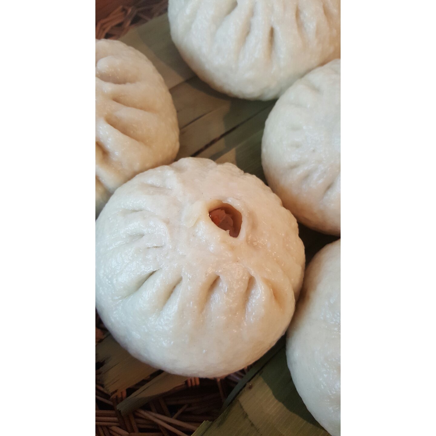 鲜美多汁的洋葱牛肉包子