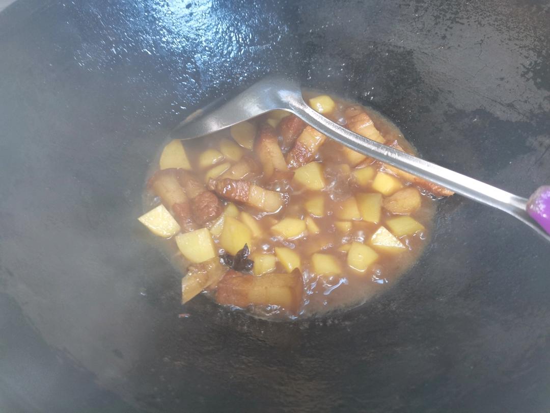 红烧肉炖土豆（丝毫不腻）