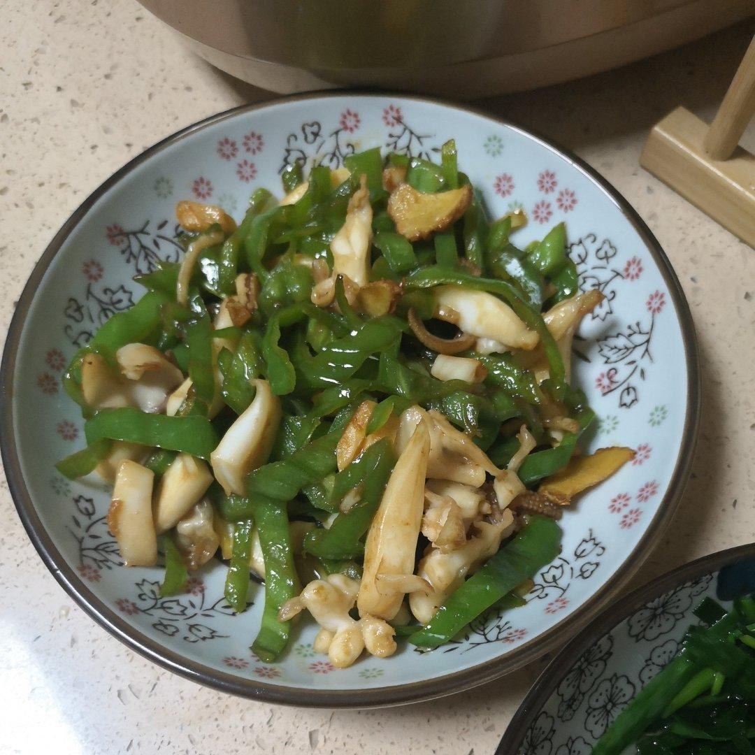 爆炒青椒鲜墨鱼🦑