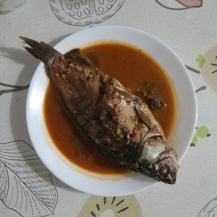 红烧鲫鱼