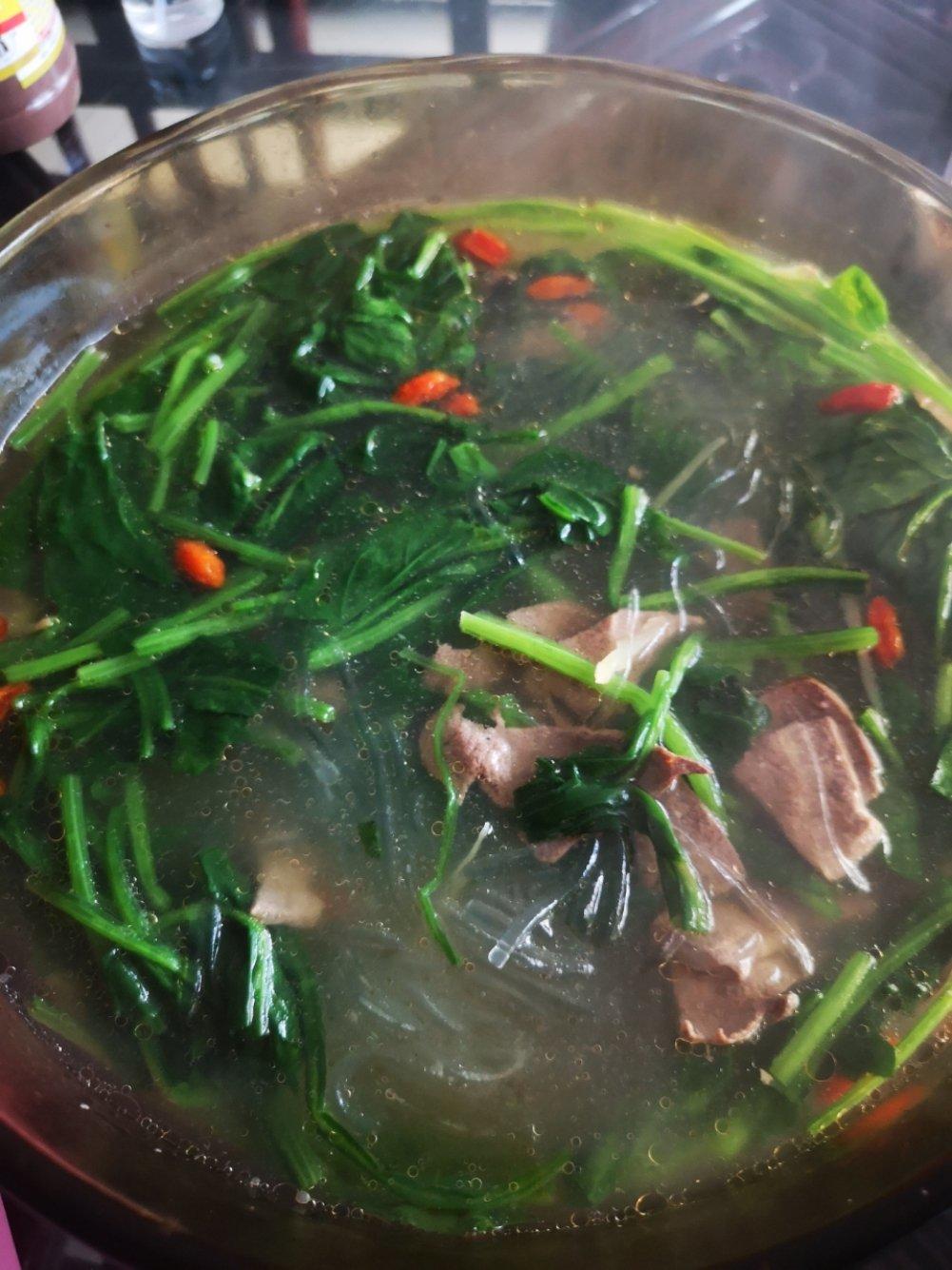 猪肝菠菜粉丝汤