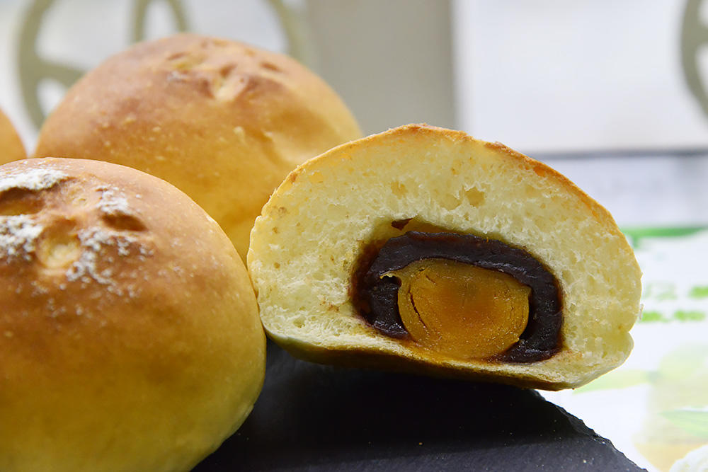 【香兰教程】你一定还没吃过的面包，豆沙蛋黄新吃法~的做法