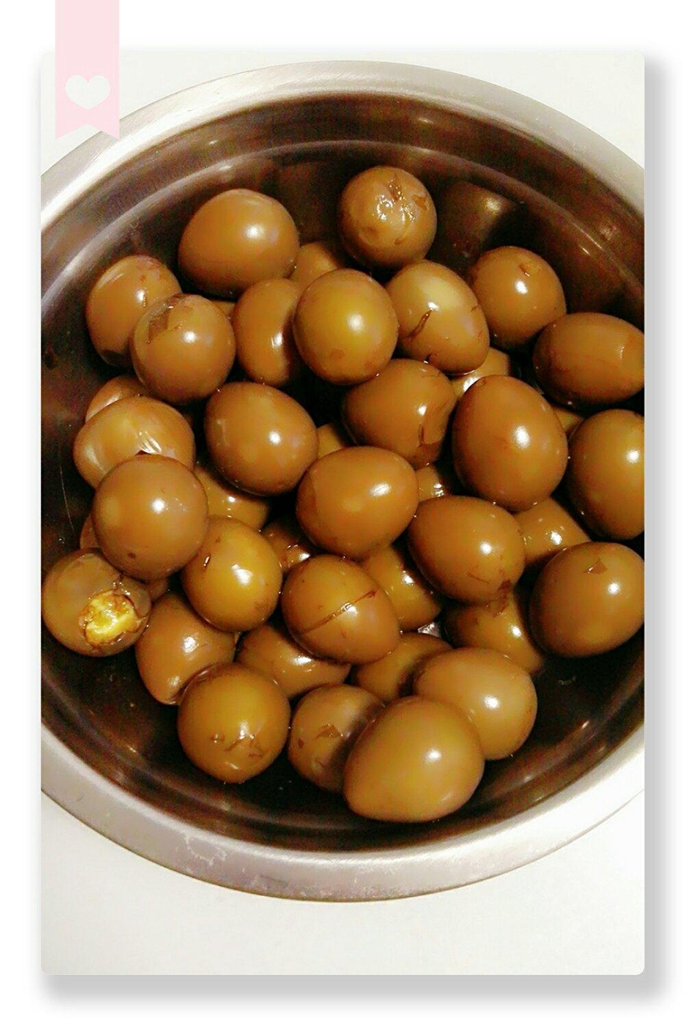 乡巴佬卤鹌鹑蛋