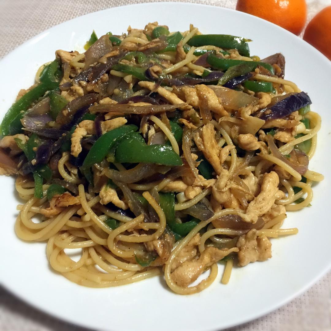黑椒鸡丝意面