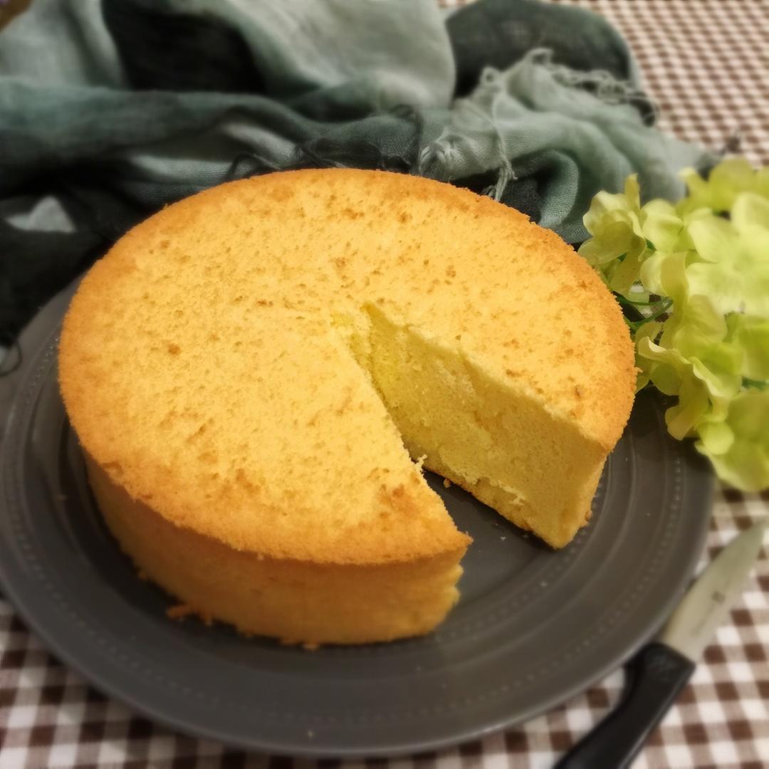 超简单完美戚风蛋糕（6寸2蛋）附打发、翻拌、脱模视频