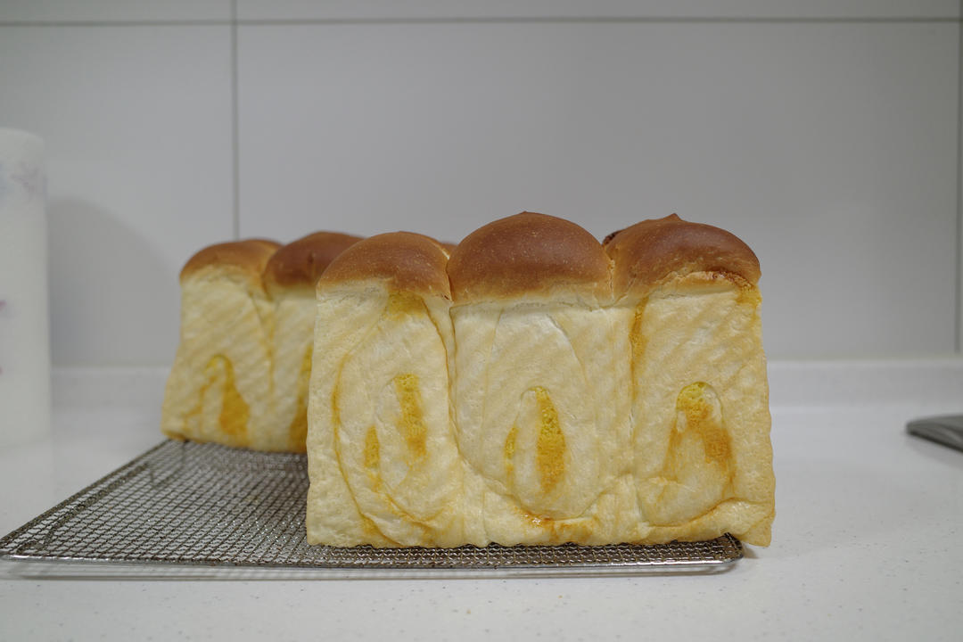 顶级黄金椰蓉吐司