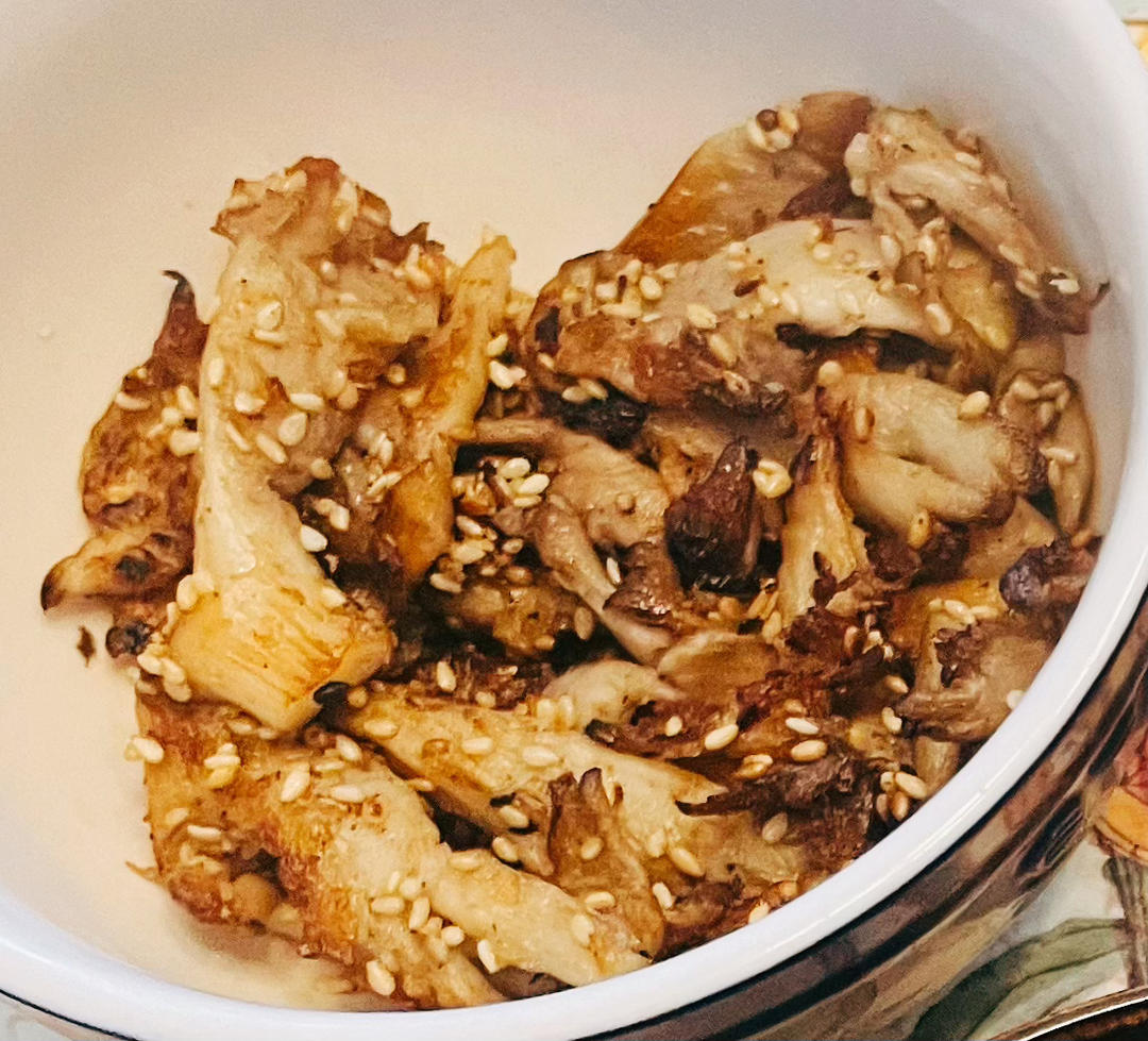 干煸平菇（有肉的味道）