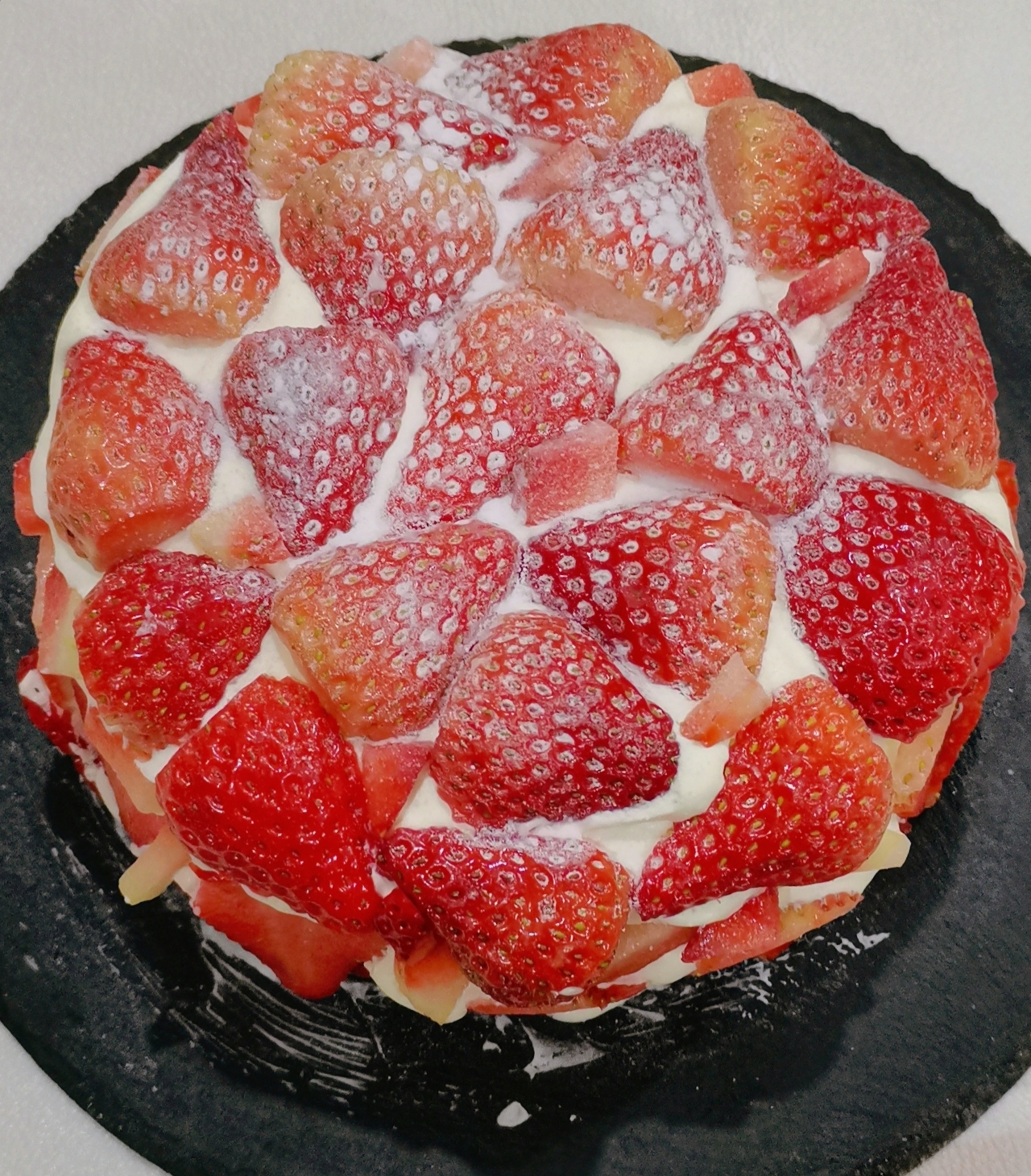 6寸红丝绒草莓🍓蛋糕