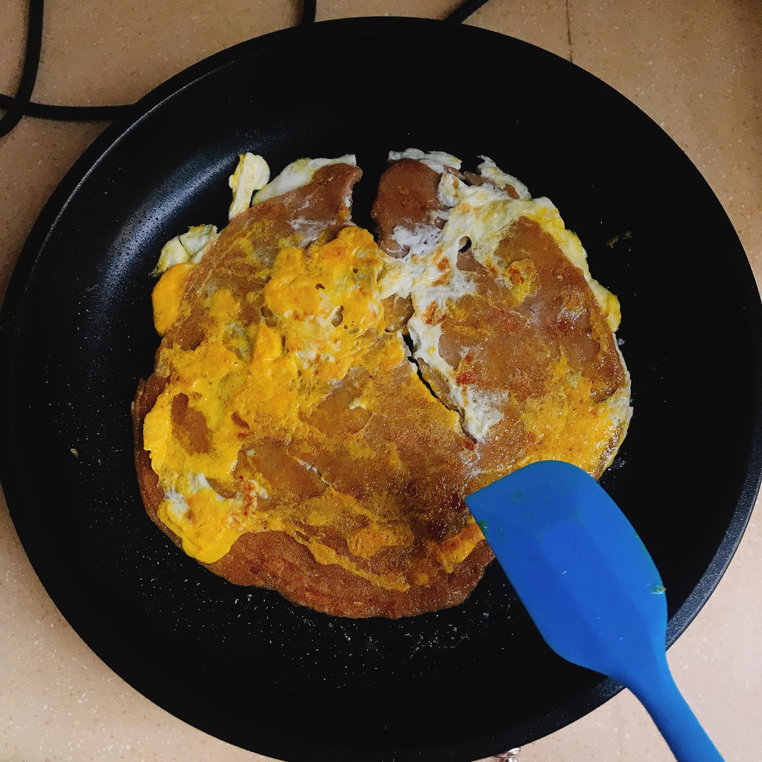 健康食谱——十分钟就能做好的早餐！全麦鸡蛋饼