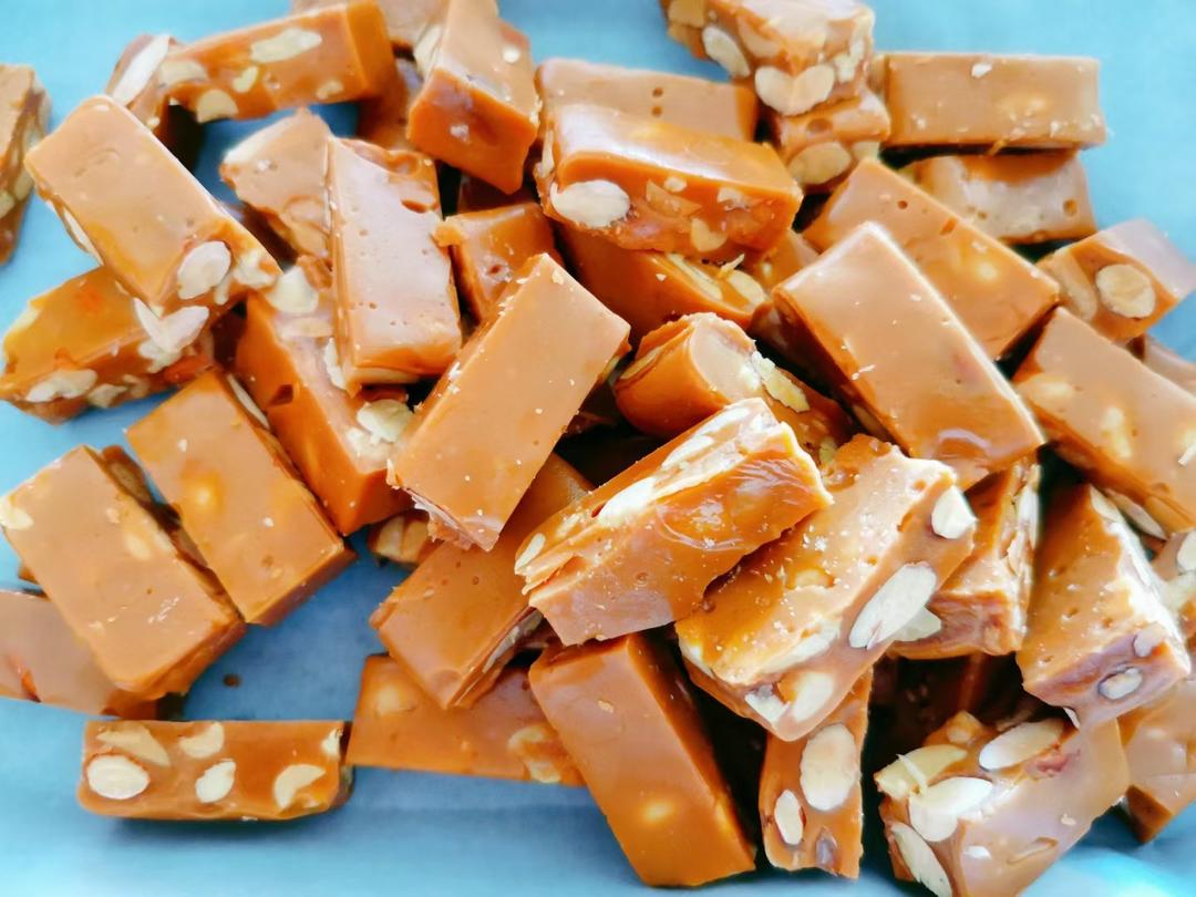 焦糖海盐杏仁太妃糖