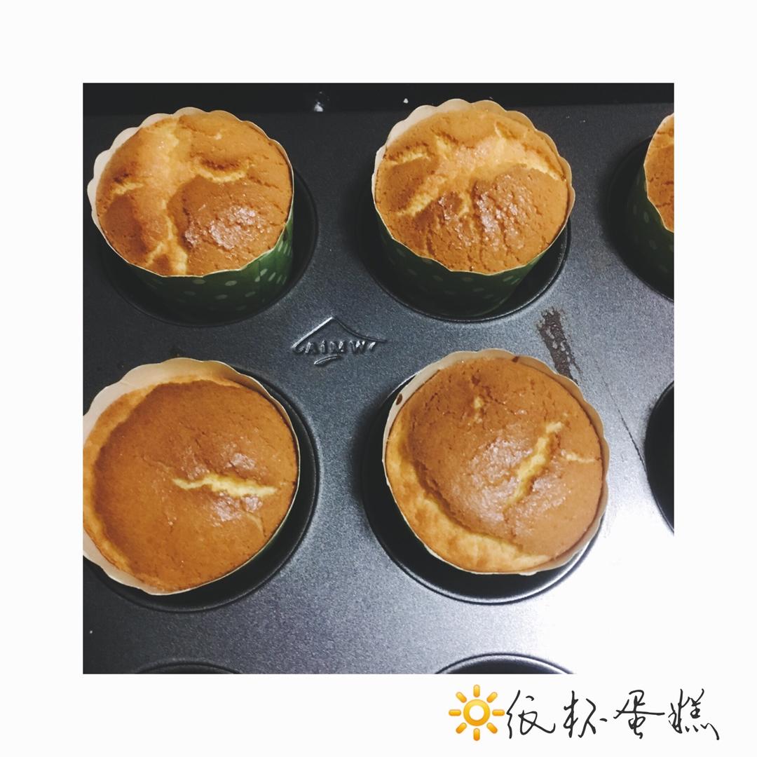棉花纸杯蛋糕