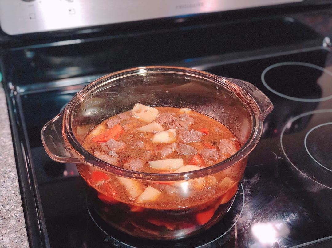 沙沙土豆胡萝卜炖牛肉