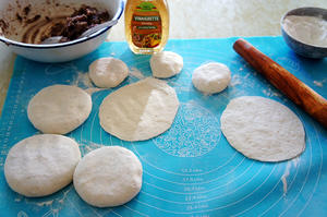 香草沙拉酱味红薯豆馅饼的做法 步骤4