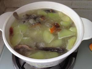 泥鳅莴笋汤的做法 步骤5