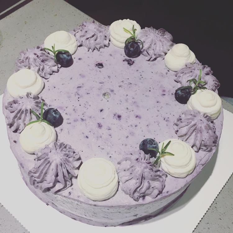 蓝莓奶油蛋糕