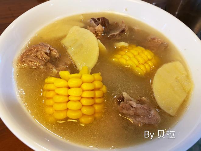 小美冬笋玉米排骨汤的做法