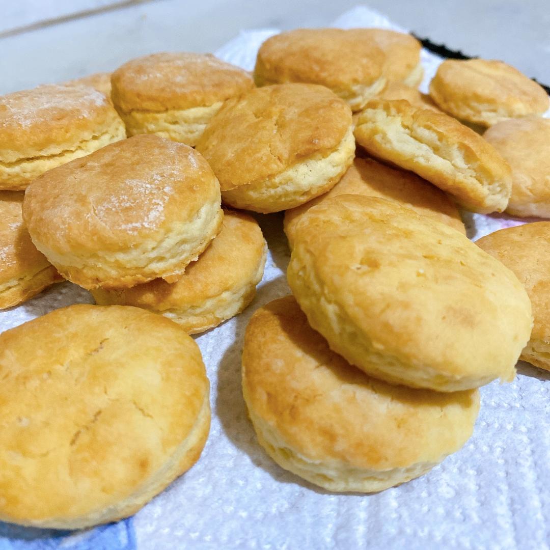 【视频】3分钟 奶油司康Scone(可能是世界上最快手的司康) 消耗淡奶油～