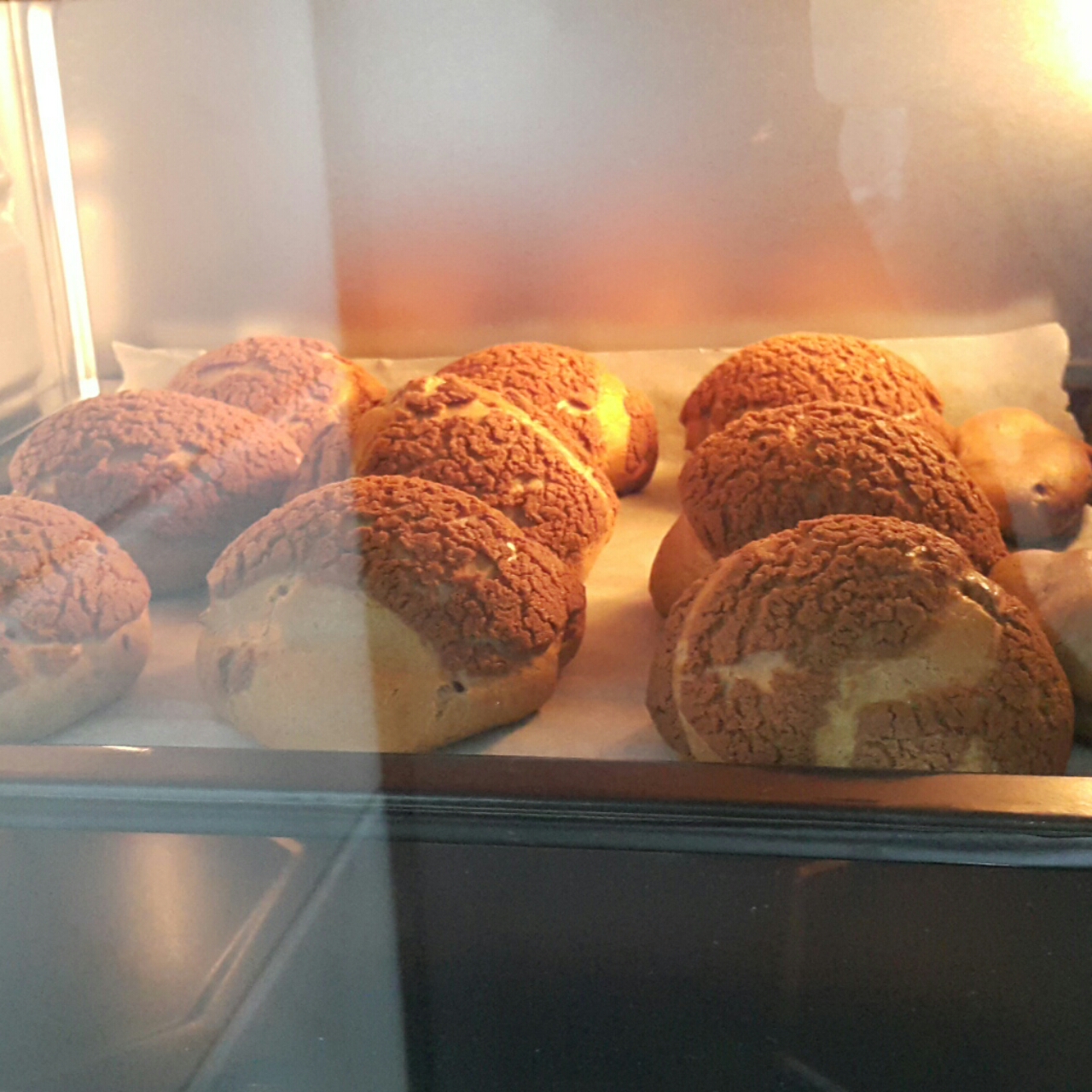 巧克力酥皮泡芙