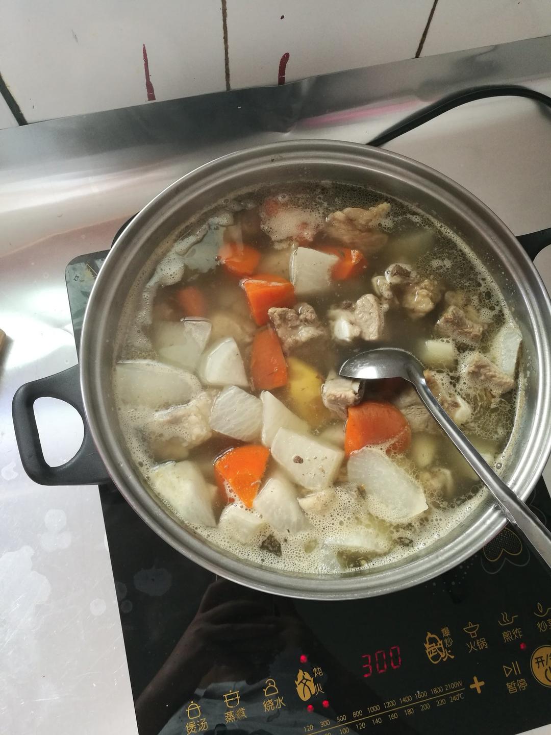 萝卜炖排骨