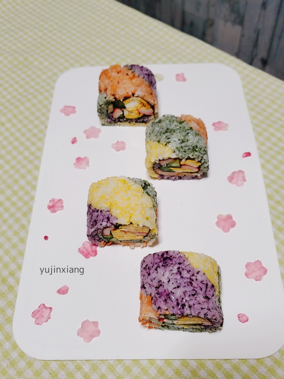 🌈彩虹寿司卷（不使用色素，吃起来更健康）🌸的做法