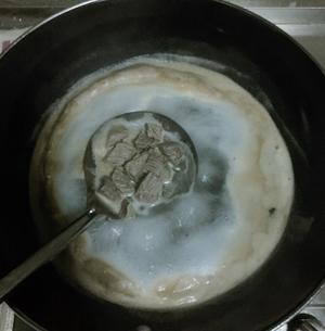 土豆烧牛肉的做法 步骤2