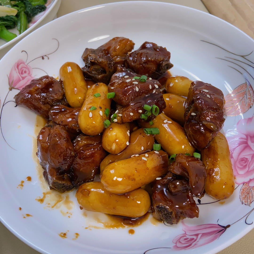 堂妈小厨——排骨烧年糕