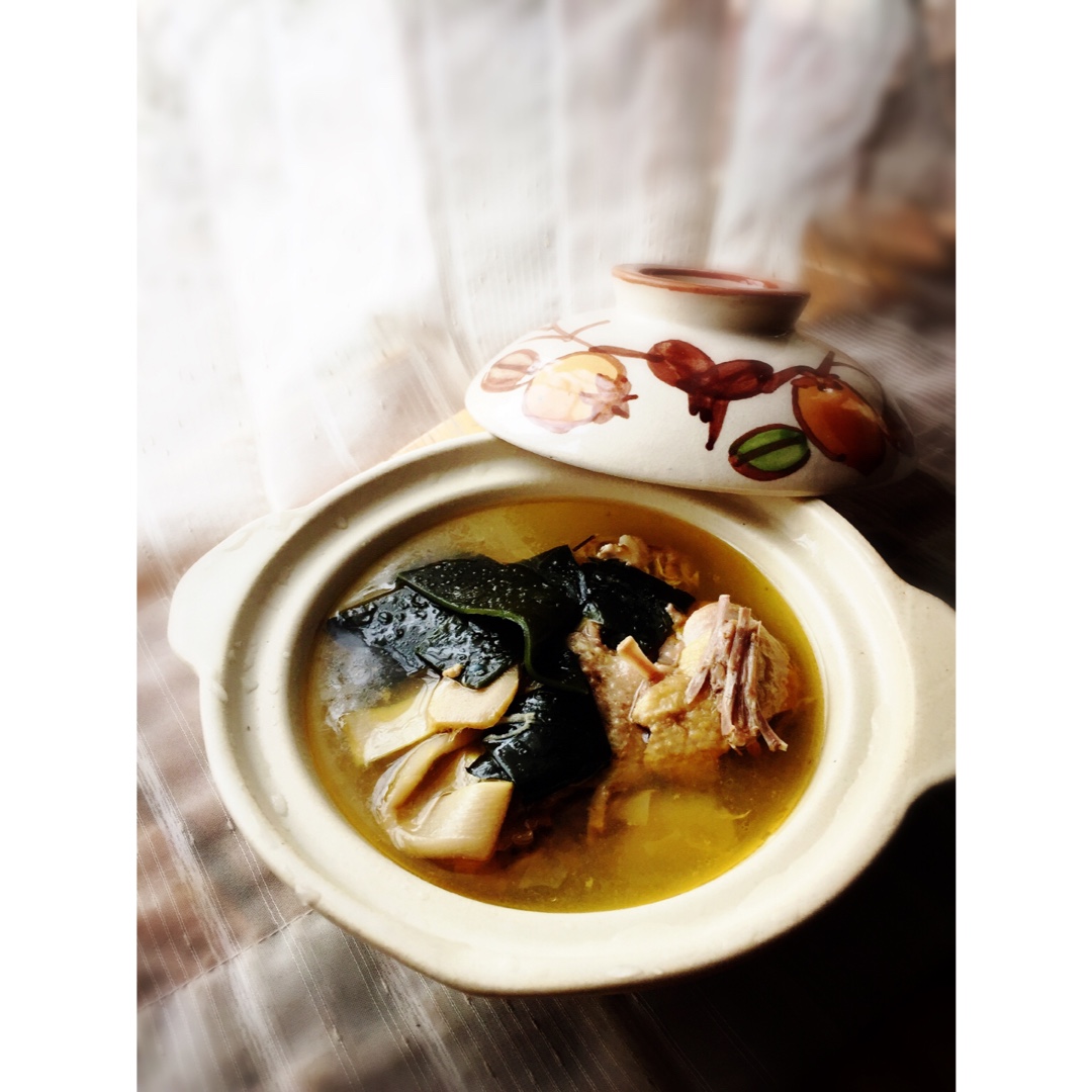 翡小翠做的酸萝卜海带老鸭汤