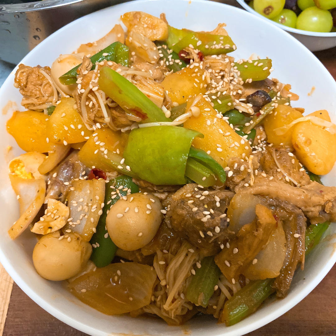 比店里好吃的重庆鸡公煲！