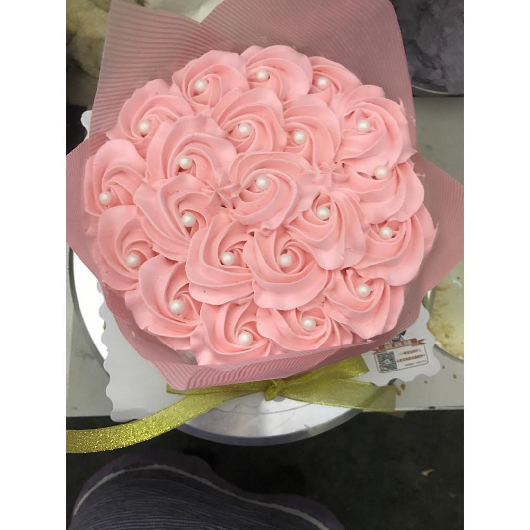 奶油裱花蛋糕