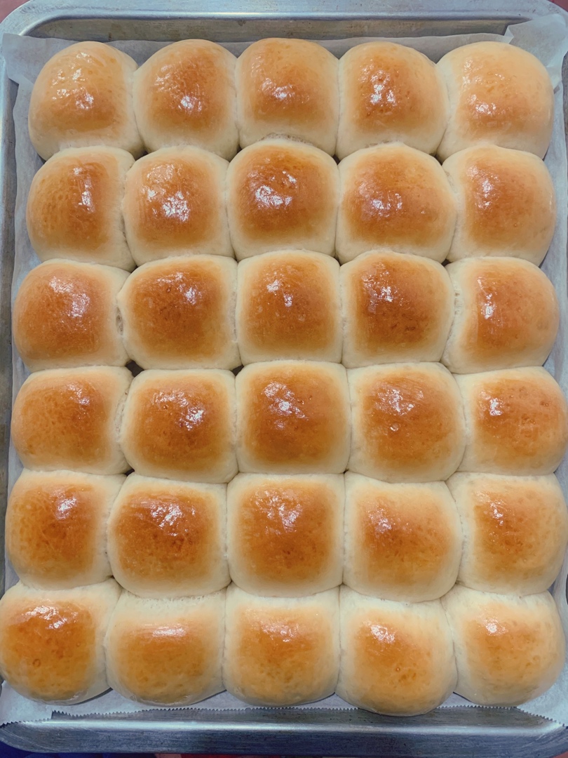 家常版蜂蜜小面包 搭配热牛奶营养早餐好味道 做法简单味道好