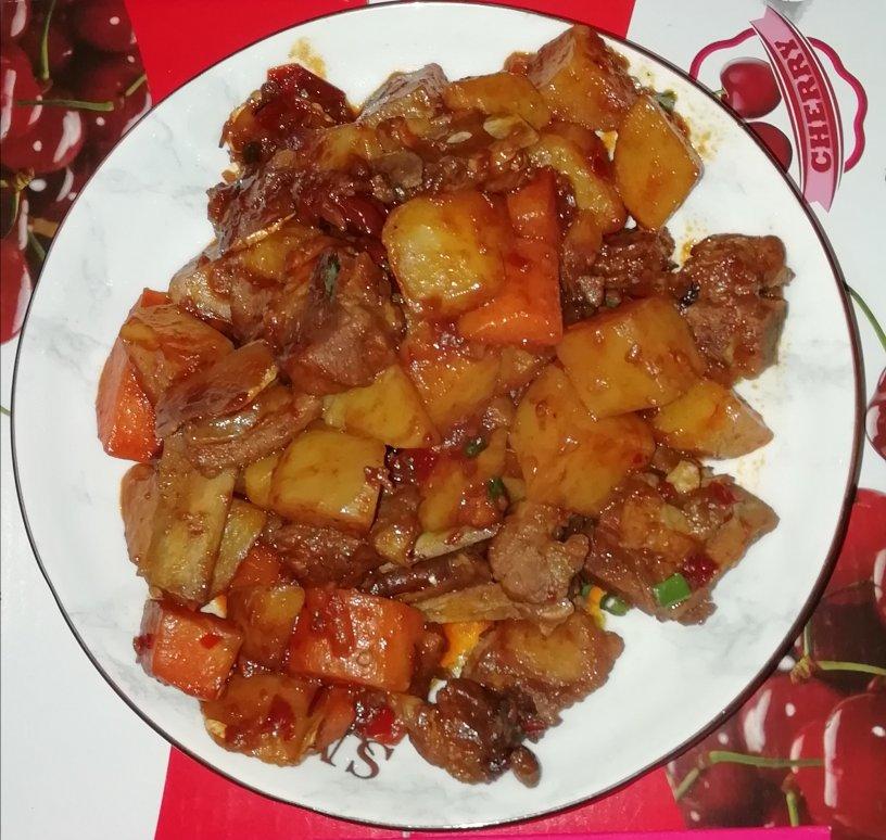 土豆炖排骨