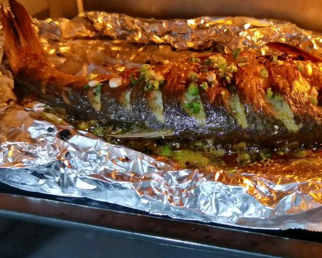 烤箱版酸菜烤鱼的做法