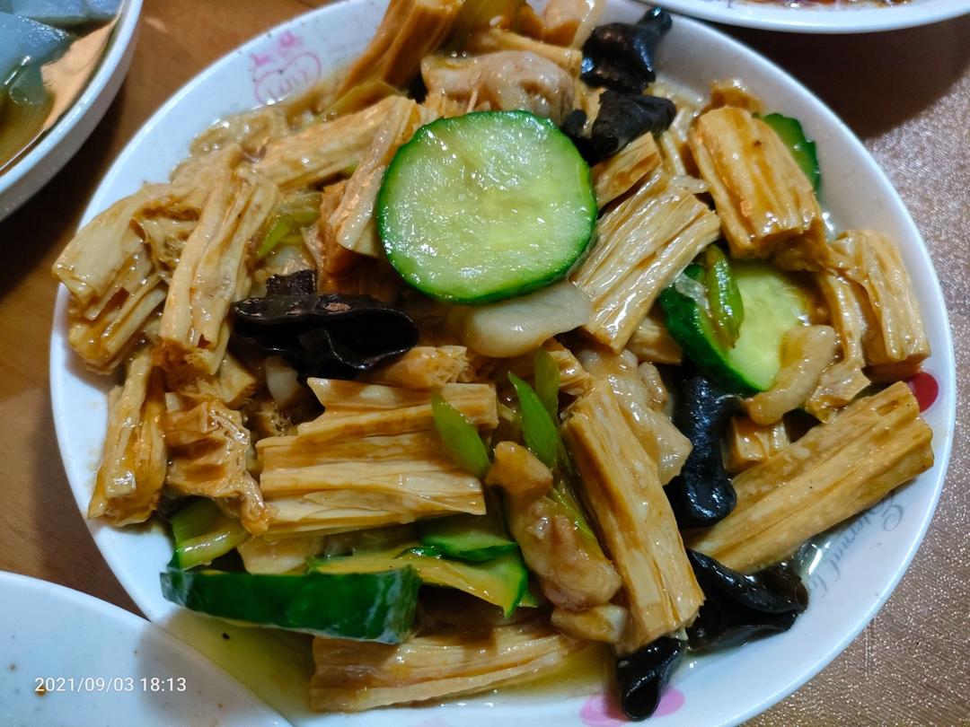 肉片炒腐竹