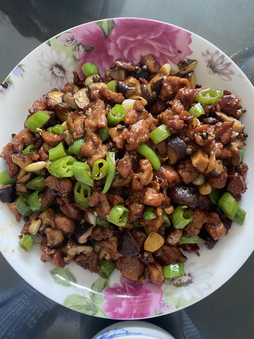 青椒炒鸡腿肉（大厨级别）
