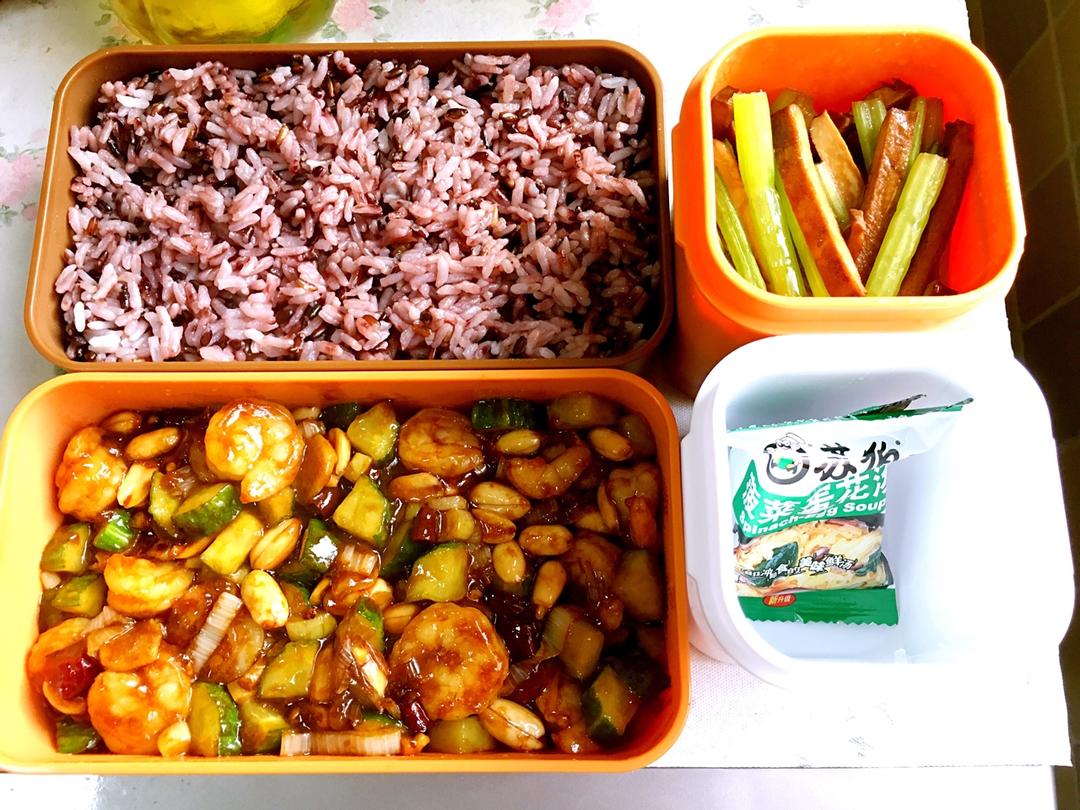 殿堂级的宫保虾球