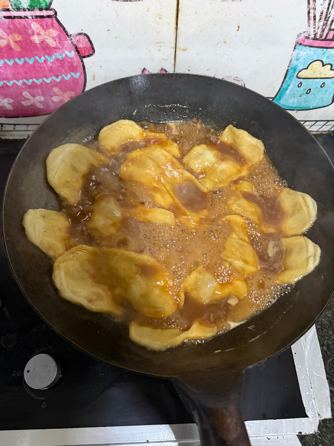 地锅鸡，教你贴饼子好吃的小技巧~