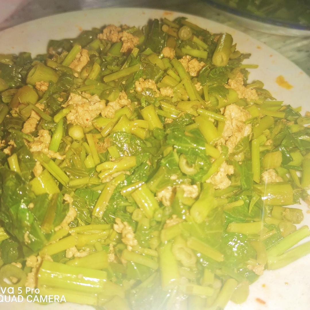 超级下饭的空心菜梗