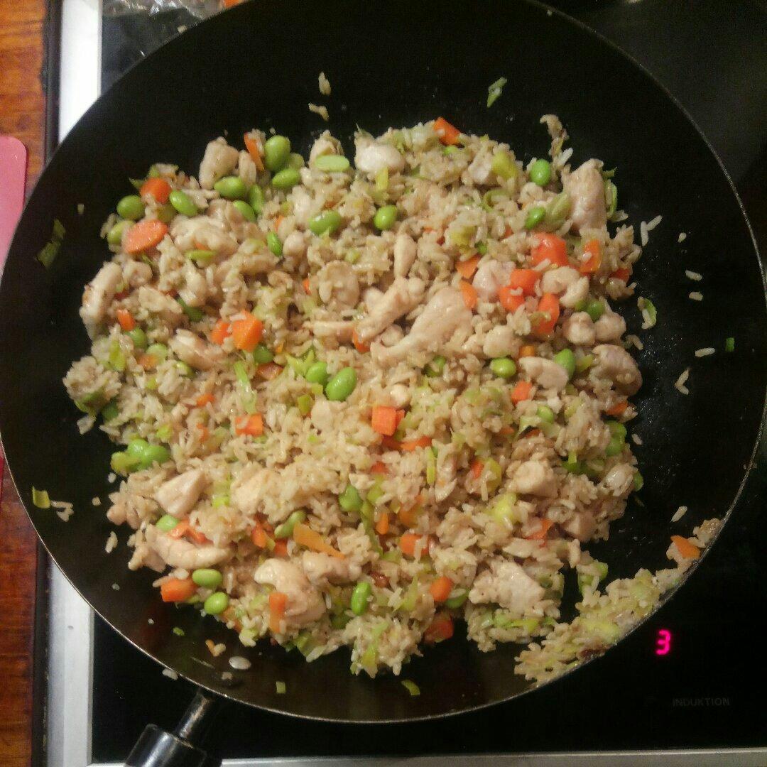 孜然鸡肉炒饭