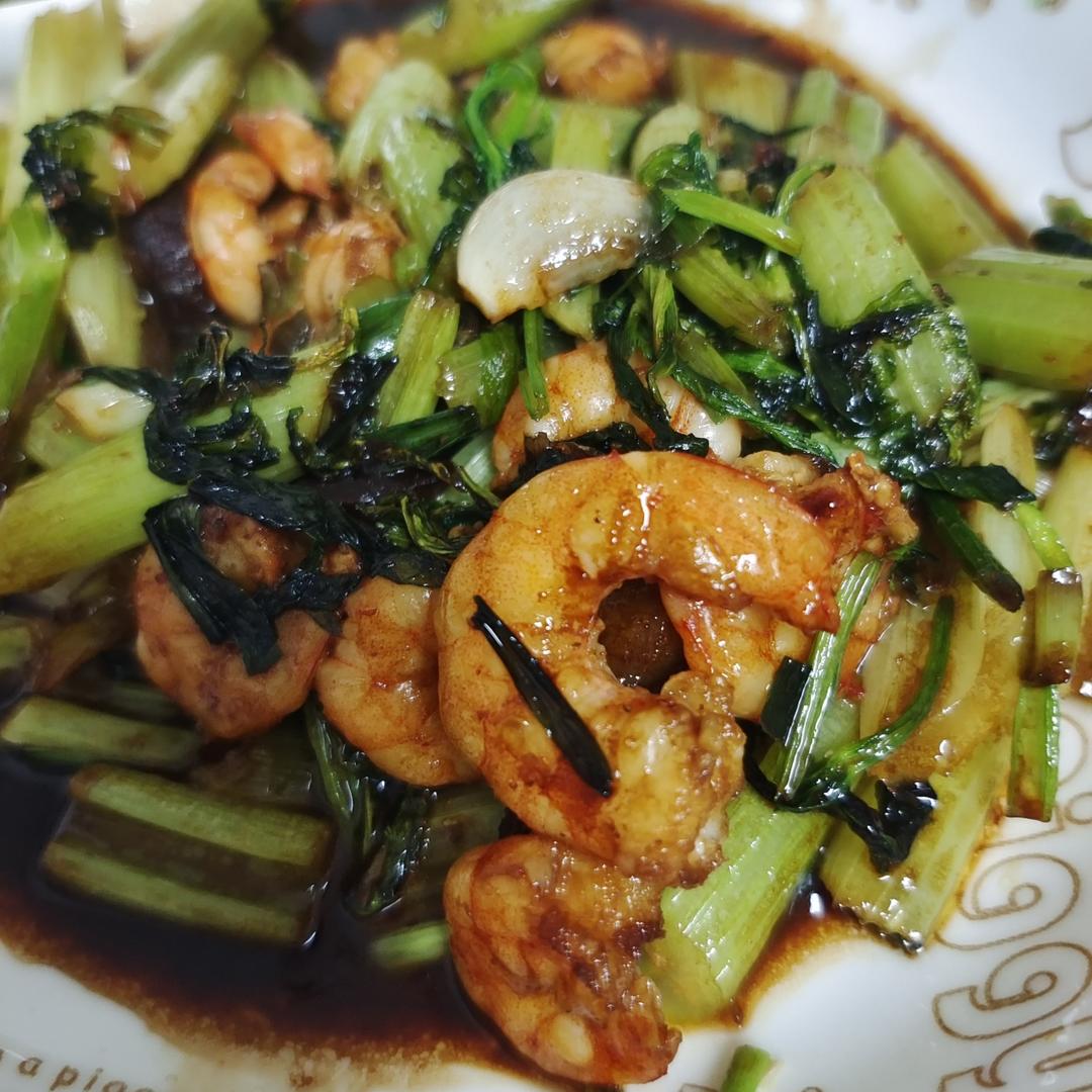 虾仁芹菜炒鸡蛋/蒜薹虾仁炒鸡蛋（虾仁晶莹剔透q弹的窍门）