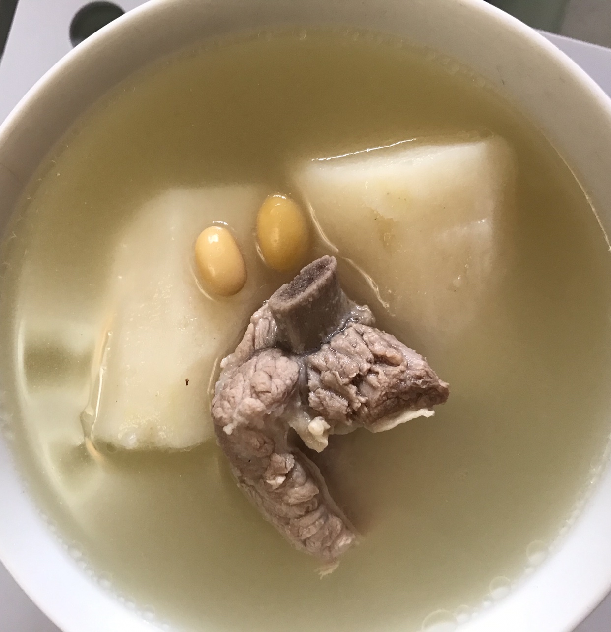 黄豆怀山汤的做法