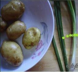 家常版煎土豆的做法 步骤1