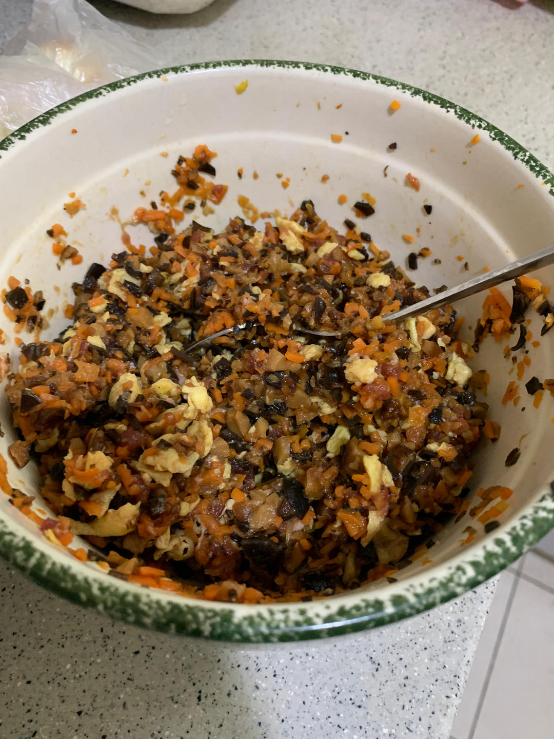 胡萝卜木耳鸡蛋素包子
