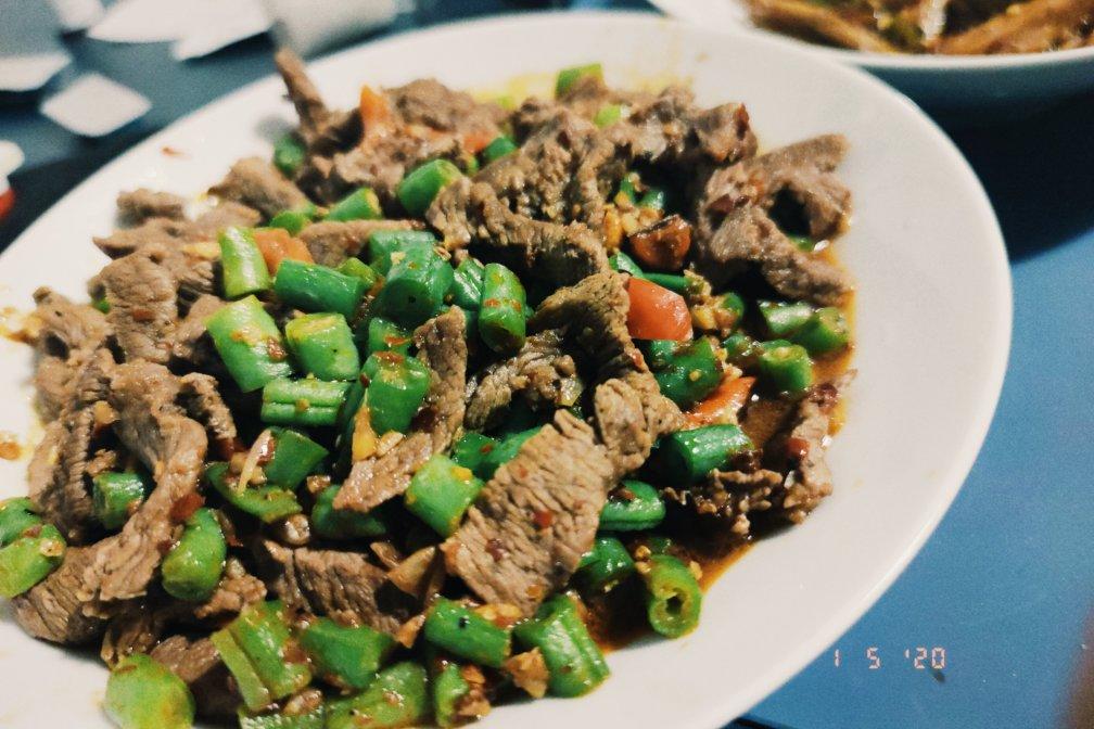 厨师长教你：“青椒牛肉丝”的家常做法，家乡的味道，先收藏了