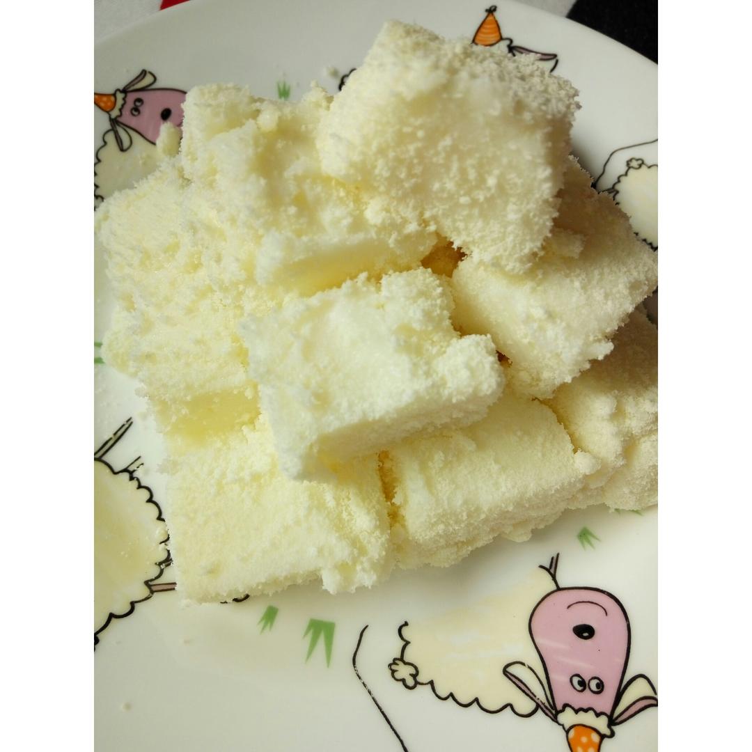 椰子奶糕（附上脆炸鲜奶做法）