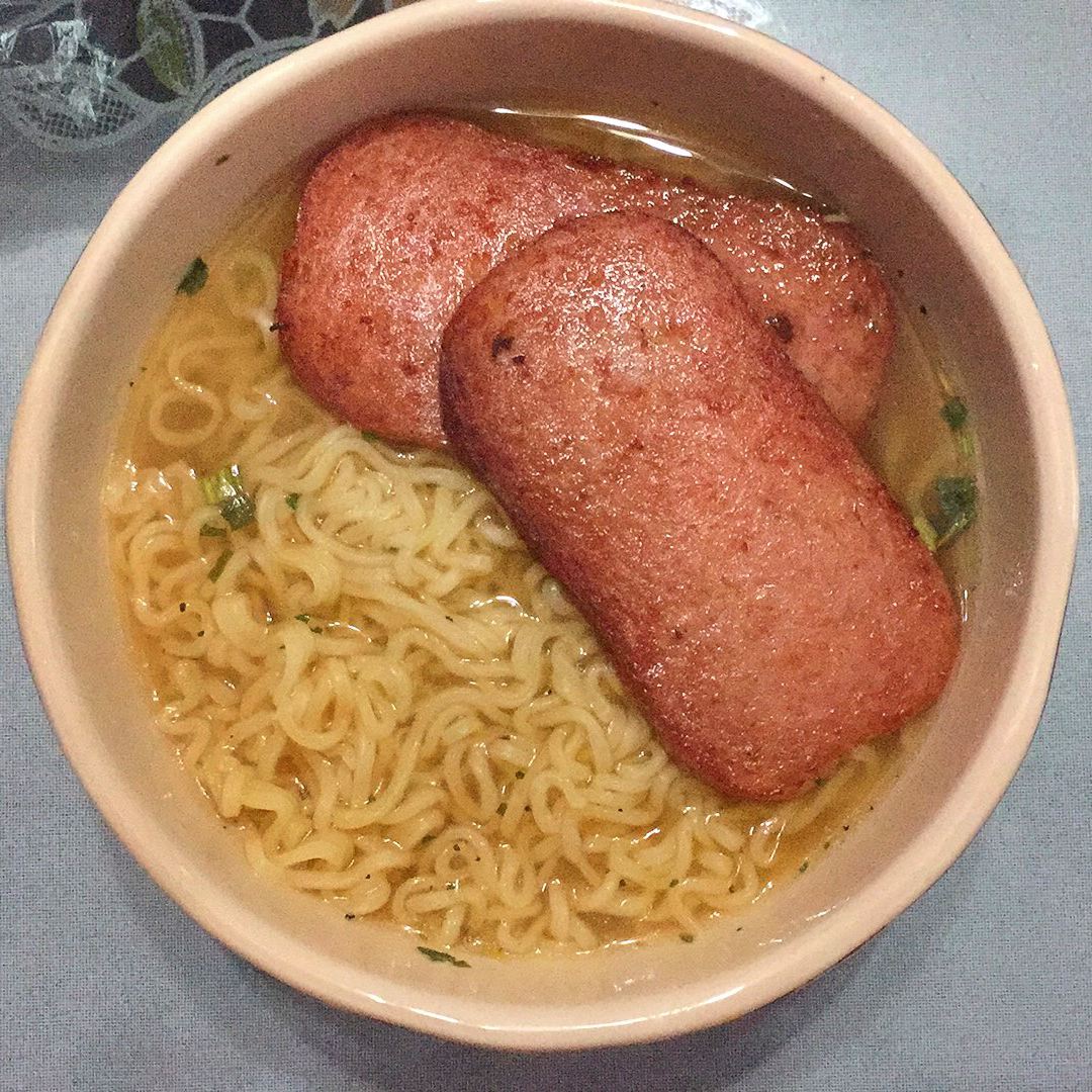 港式餐蛋面