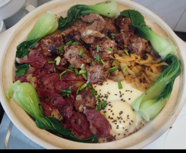 香肠煲仔饭