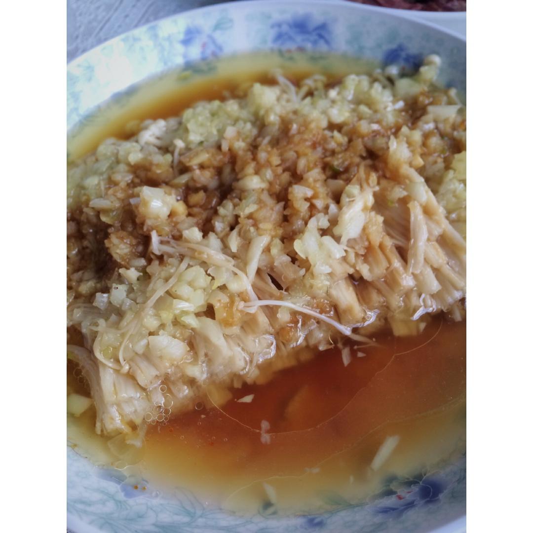 蒜蓉蒸金针菇