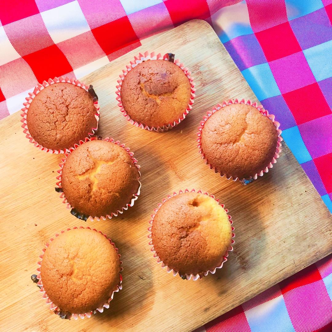 家喻户晓的明星款蛋糕：蜂蜜蛋糕