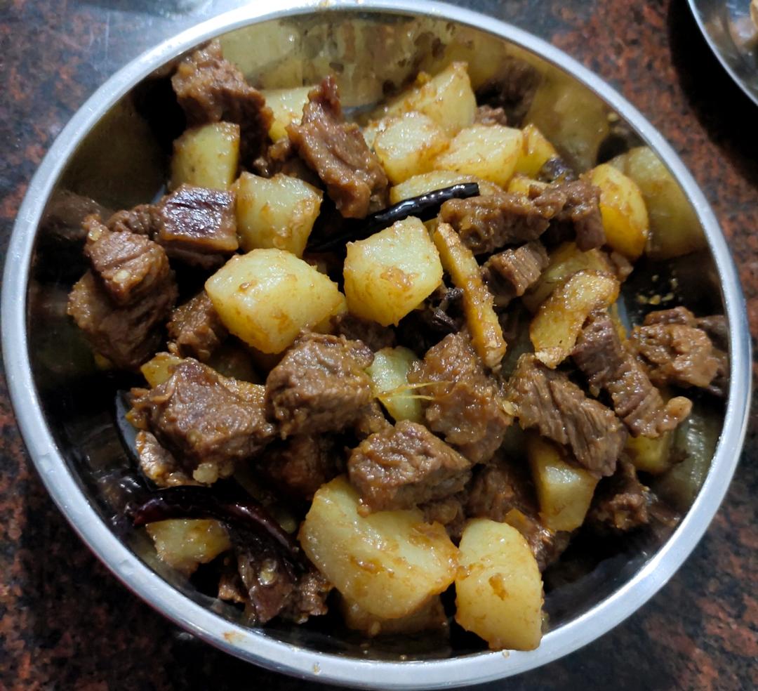 土豆炖牛肉