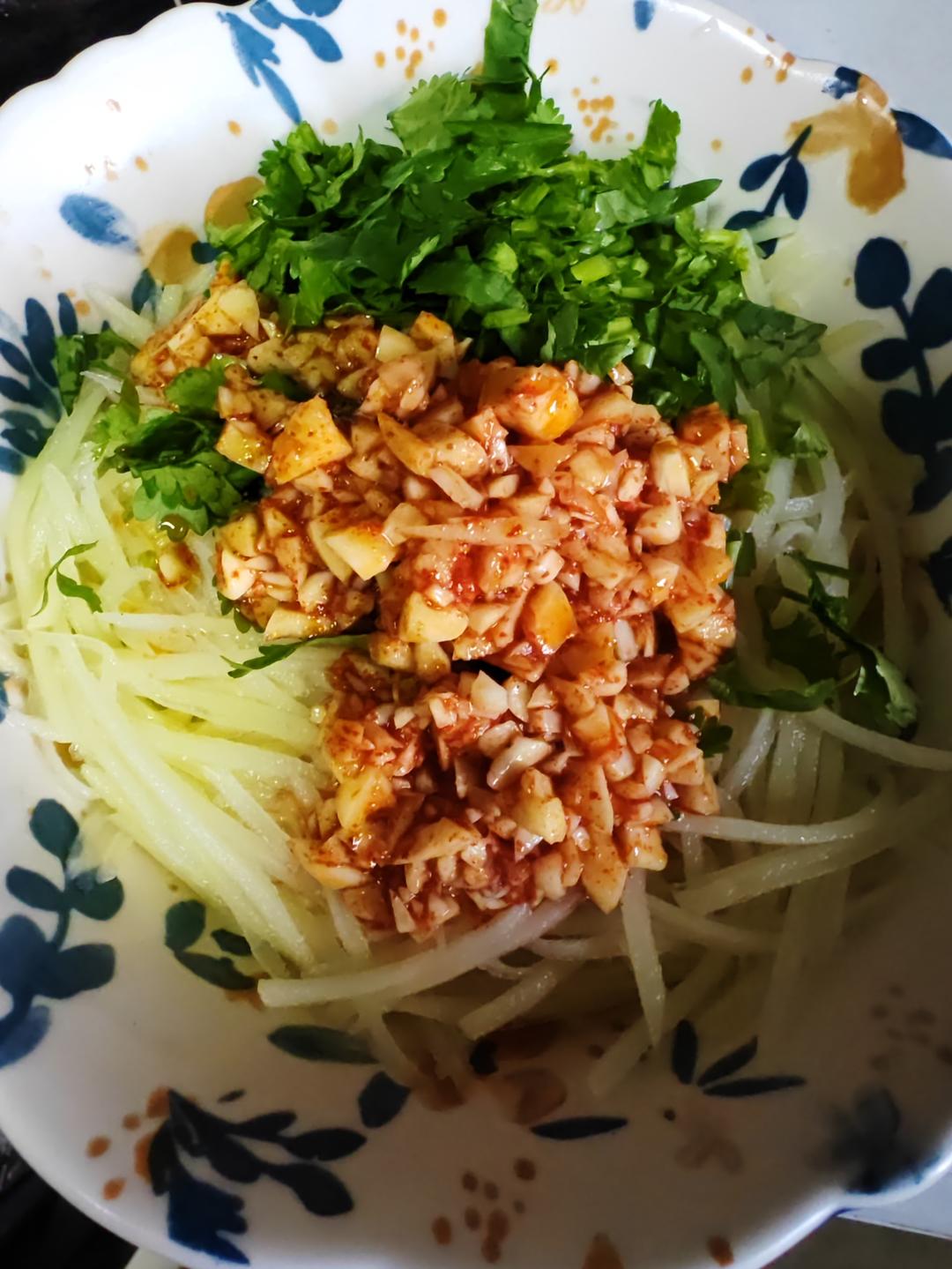 凉拌酸辣土豆丝